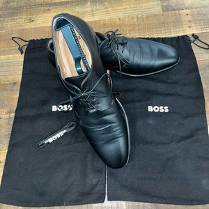 Authentic Hugo Boss Derby Business/Dress shoes - SZ 43